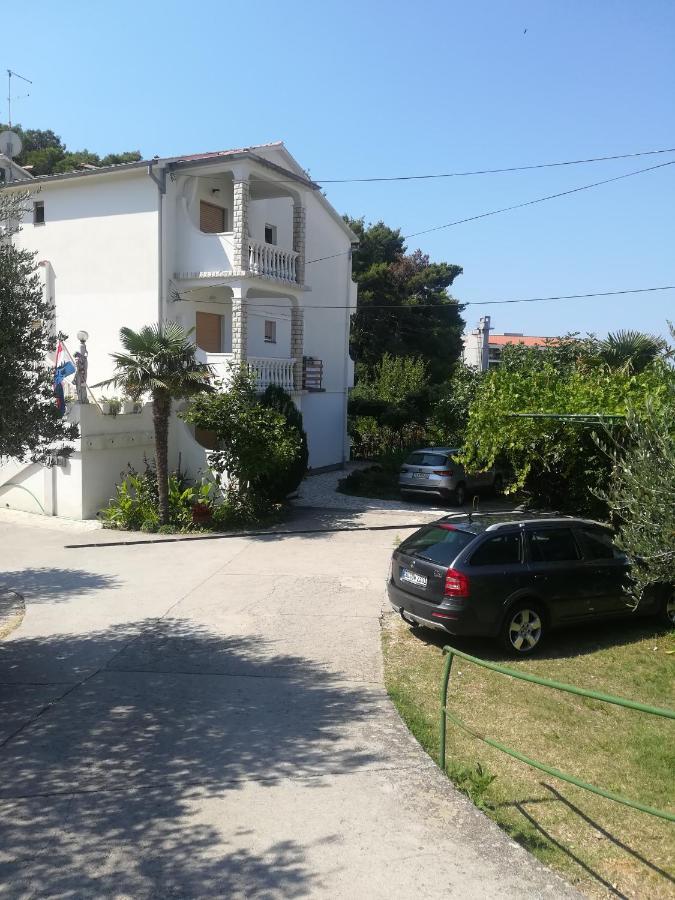 Alemka Apartamento Banjol Exterior foto